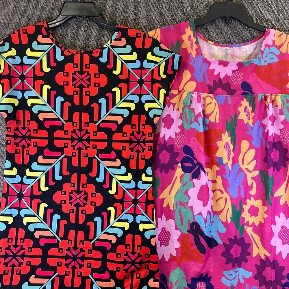 Unbranded Multicolor Floral and Geometric Print Short Sleeve Tops Lot of 2